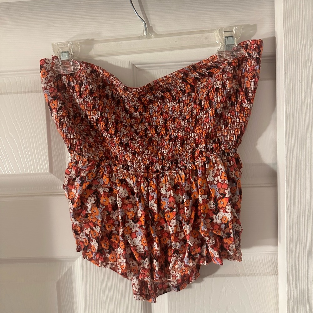 Sky and Sparrow Tube top